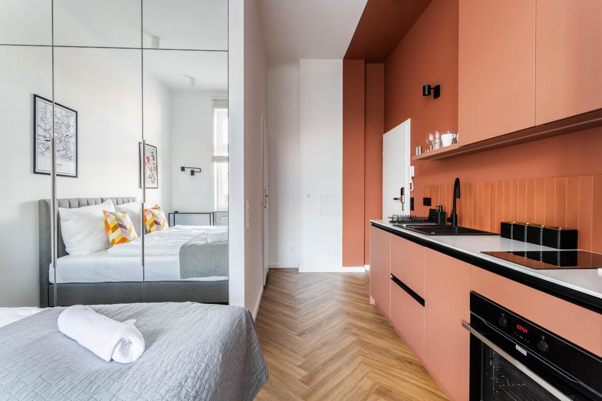 Nowoczesne I Stylowe Studia Very Berry W Poznaniu By Noclegi Renters Esterno foto