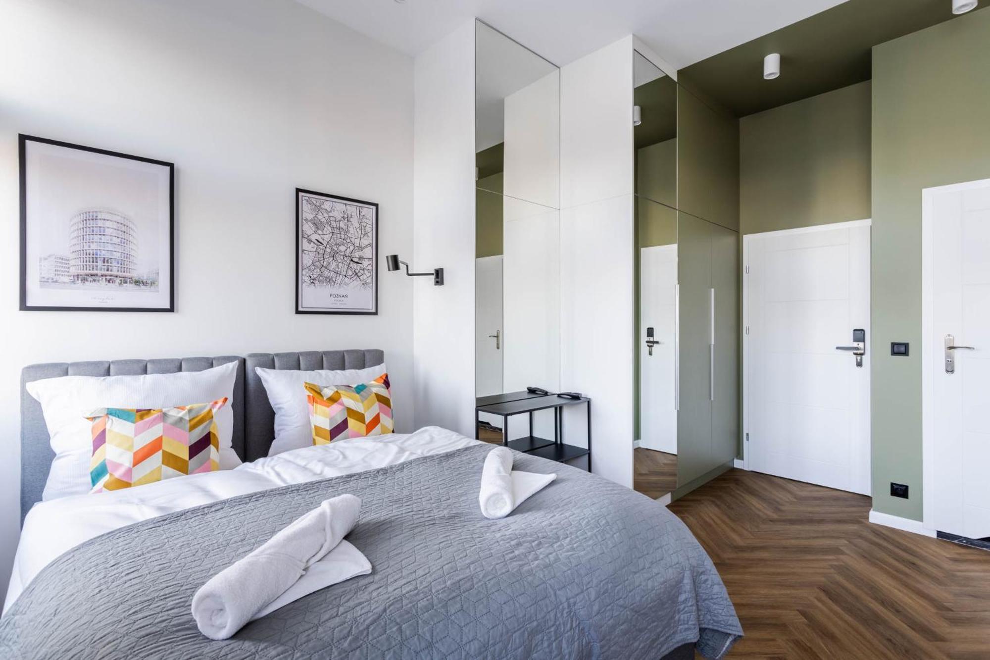 Nowoczesne I Stylowe Studia Very Berry W Poznaniu By Noclegi Renters Esterno foto